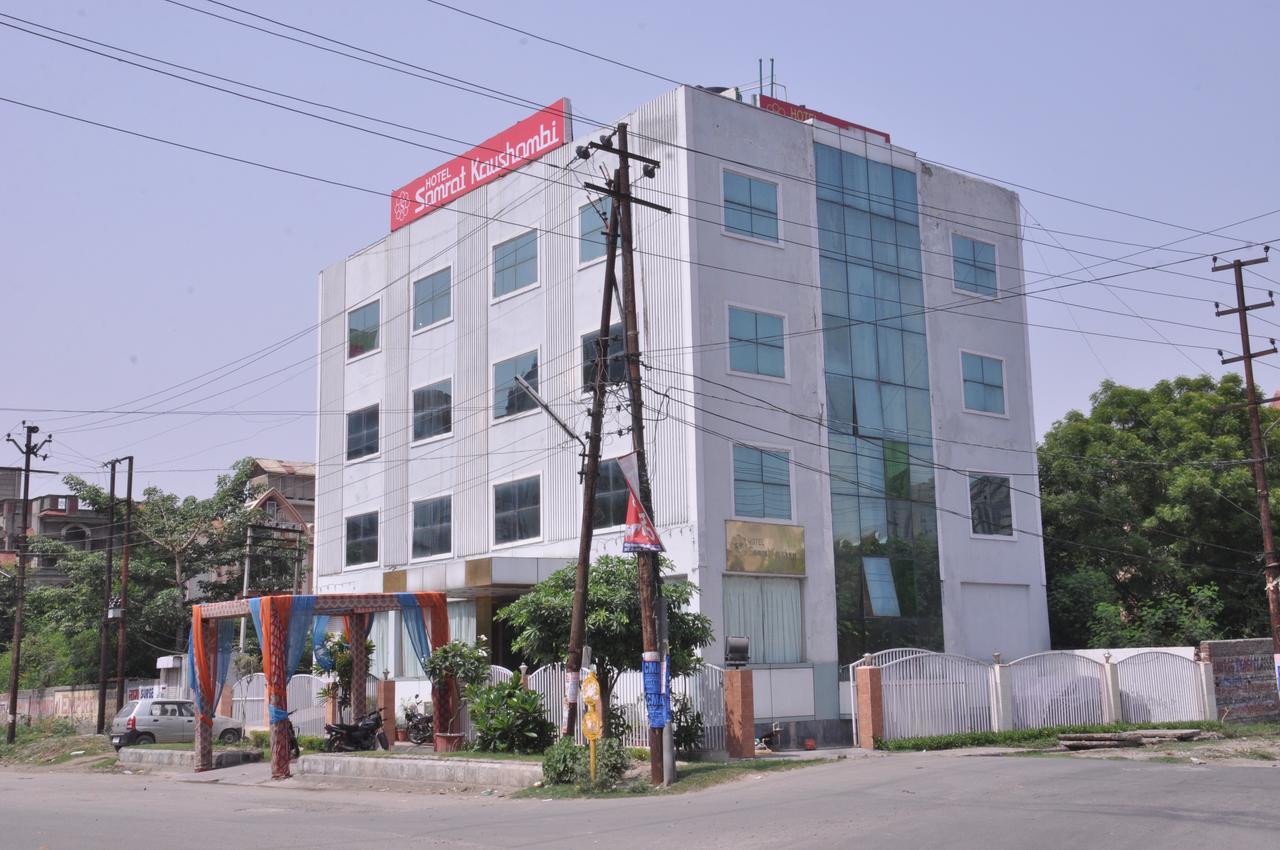 Hotel Samrat Kaushambi ガーズィヤーバード エクステリア 写真